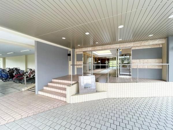Sun Cradle Hamura Riviere Condo for Sale in Tokyo - Thumbnail 3