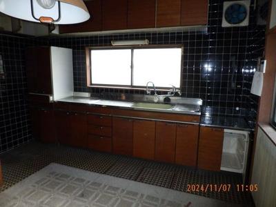 5DK House on 218 sqm Land in Kurate, Fukuoka — Bathroom, Kurate, Fukuoka