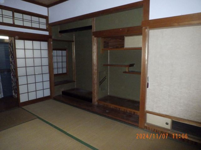 5DK House on 218 sqm Land in Kurate, Fukuoka - Thumbnail 3