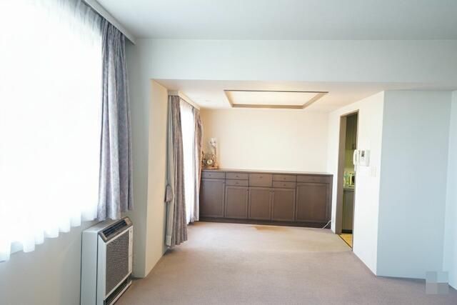 3SLDK Apartment for Sale in Central Sapporo, Hokkaido - Thumbnail 2
