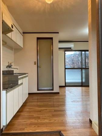 Compact 1R Apartment for Rent near Nishichiba Station, Chiba - Thumbnail 3