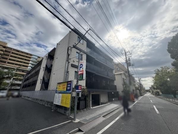 Harmony Residence Tokyo Minami-Suna Parkside 1DK Apartment for Sale - Thumbnail 3