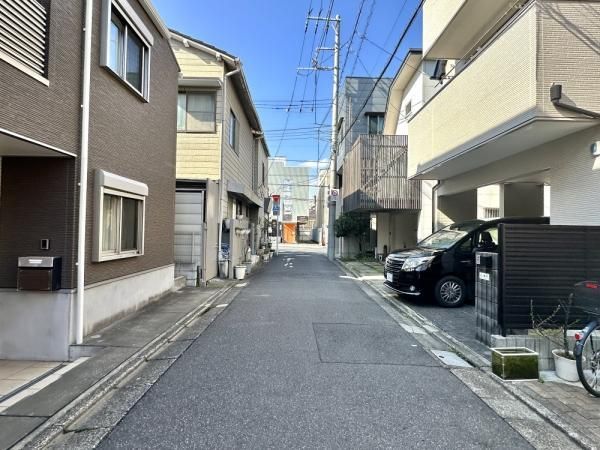 2016 Built 3LDK House in Meguro, Tokyo | 125 Million Yen - Thumbnail 3