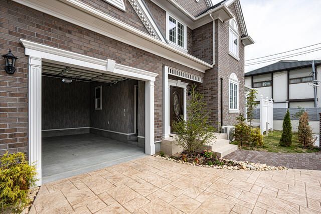 Modern 4SLDK House in Kurume, Fukuoka with Garden & Parking - Image 1
