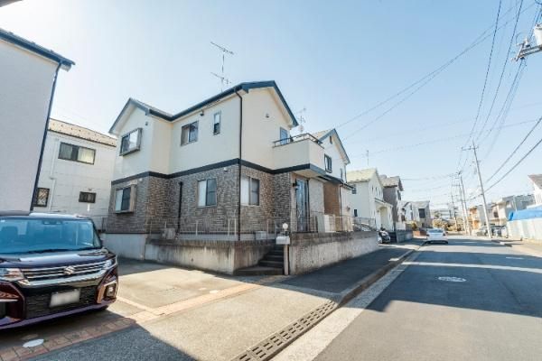 2007-Built 3LDK Detached House with 2 Car Spaces in Hino, Tokyo - Thumbnail 2