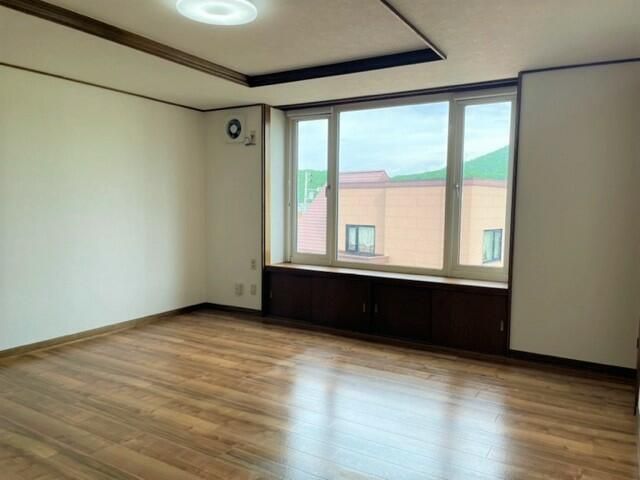 2LDK Sapporo Apartment with Free Parking | West Village Nishi Ward - Thumbnail 4