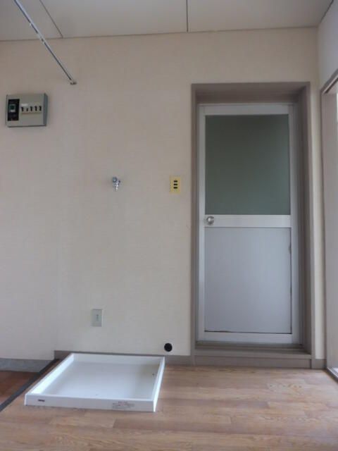 2K Apartment for Rent in Ichikawa, Chiba - 34.2 sqm - Thumbnail 3