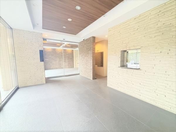 2LDK Apartment for Sale in Chofu City, Tokyo - Thumbnail 4