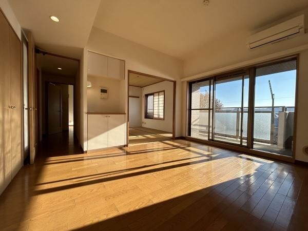 2LDK Apartment for Sale in Inagi City, Tokyo - 58.35 sqm - Thumbnail 2