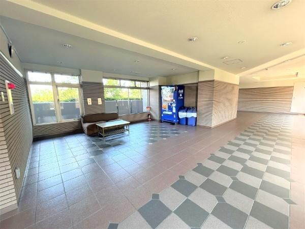2LDK Apartment for Sale in Inagi City, Tokyo - 58.35 sqm - Thumbnail 3