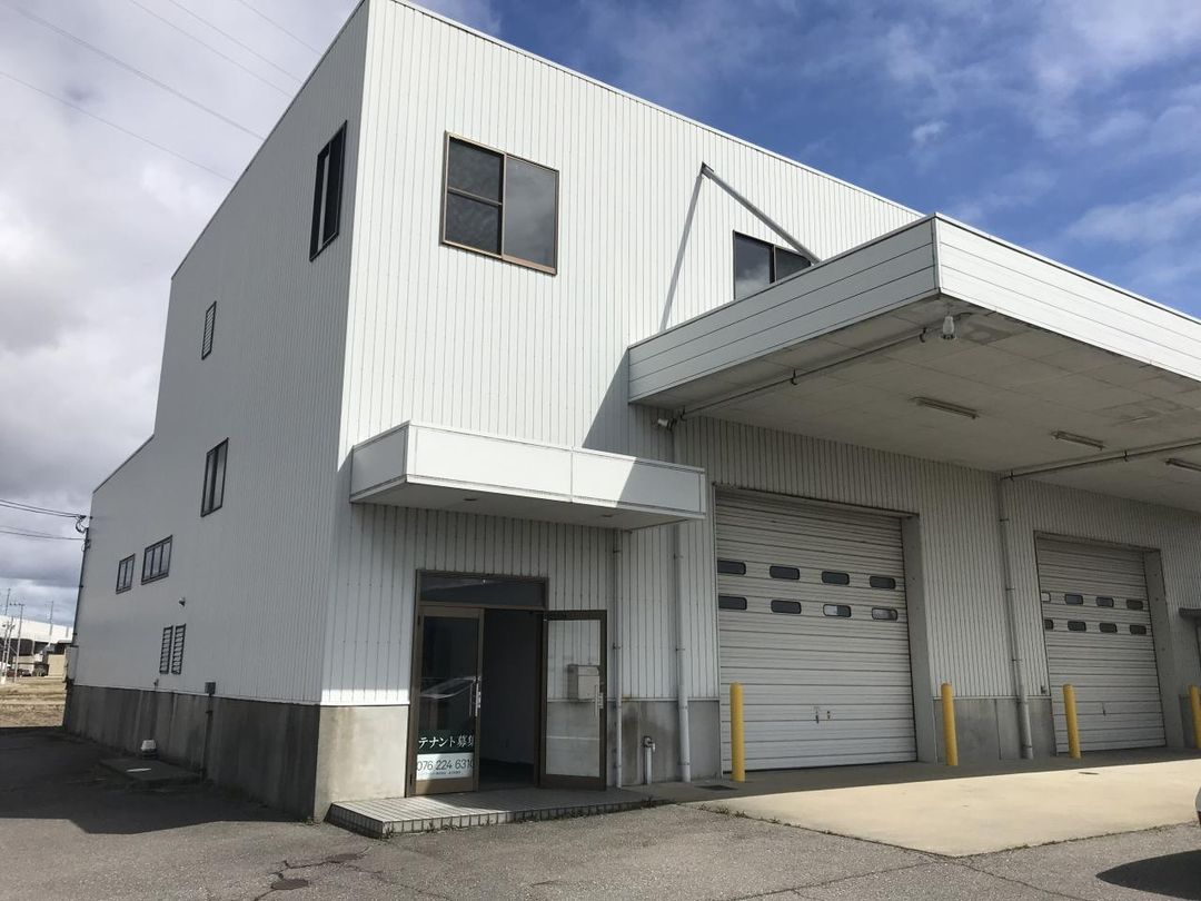 Warehouse & Office for Sale in Komatsu, Ishikawa - 958 sqm Land - Image 1