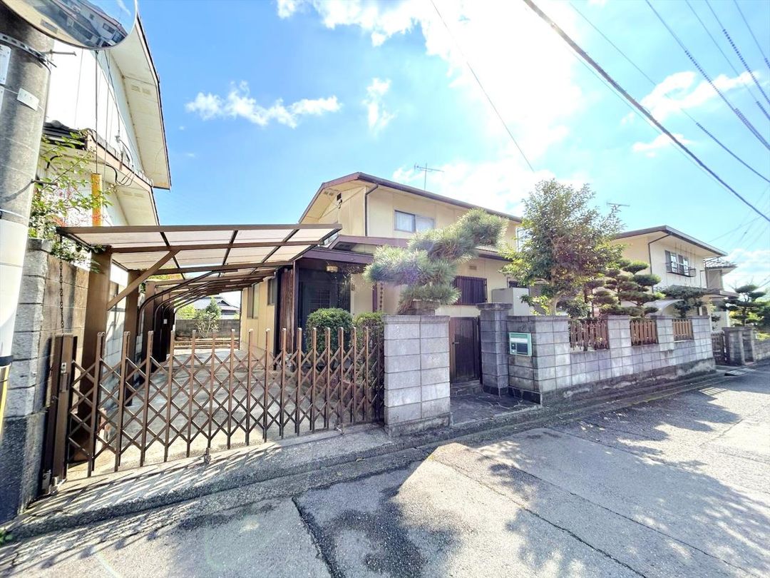 1978 4K House for Sale in Takamatsu, Kagawa with 211 sqm Land - Main Image