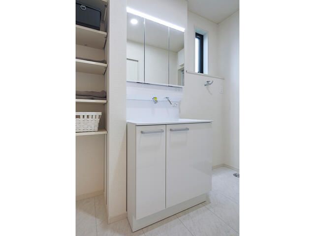 New 4LDK House for Sale in Fuefuki City, Yamanashi - Thumbnail 3