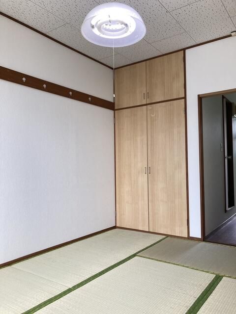 1K Apartment for Rent in Katsura, Chiba - 19,000 Yen - Thumbnail 3