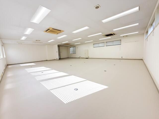 Commercial Space for Rent in Tachikawa, Tokyo - 165.62 sqm - Thumbnail 3