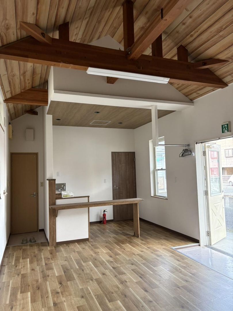 Melding Pot A Commercial Space for Rent in Tsuru, Yamanashi - Thumbnail 3