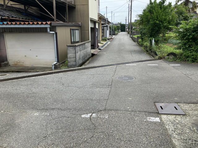 Land for Sale in Takaoka City, Toyama - 271 sqm Corner Lot - Thumbnail 4