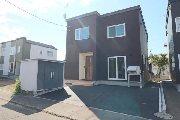 4LDK Wooden House in Sapporo Higashi-ku | 142.5m² Land - Image 9