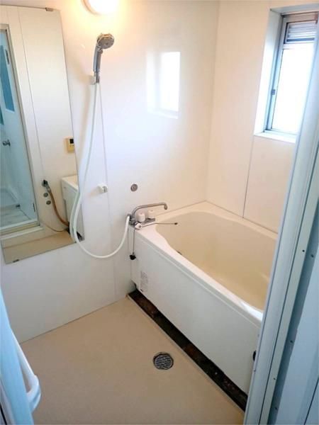 2LDK Apartment for Sale in Tama City's Toyogaoka Danchi - Thumbnail 4