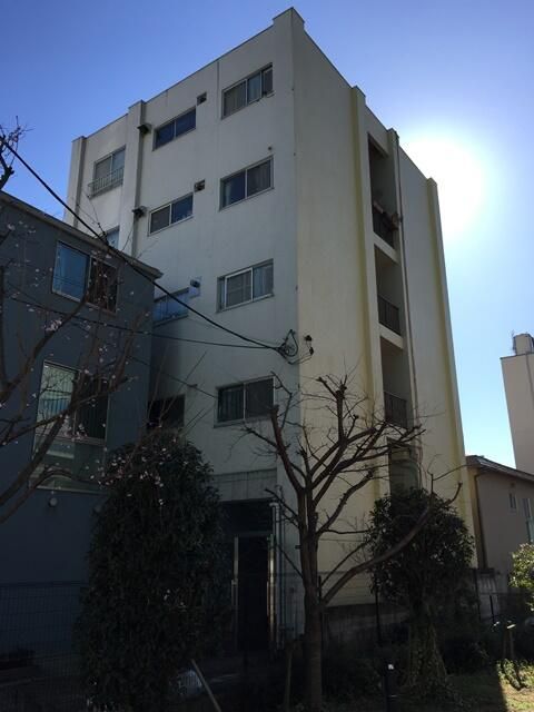 10-Unit Apartment Building for Sale in Shibuya, Tokyo - Thumbnail 2
