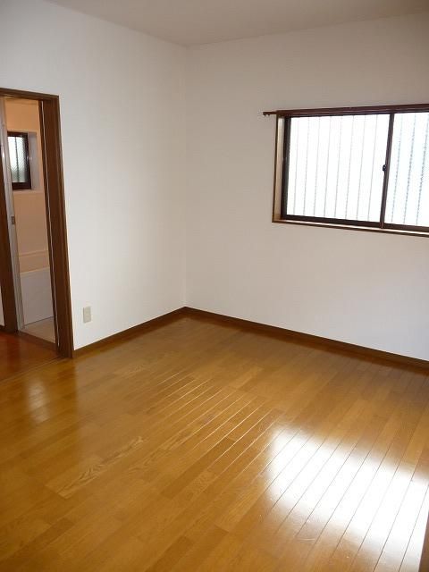 1K Apartment for Rent near Wakabayashi Station, Setagaya, Tokyo - Thumbnail 3