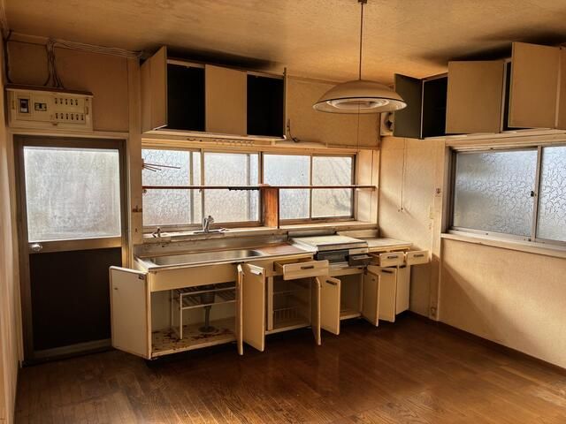 4DK House on Large Corner Lot in Kasumigaura, Ibaraki - Thumbnail 3