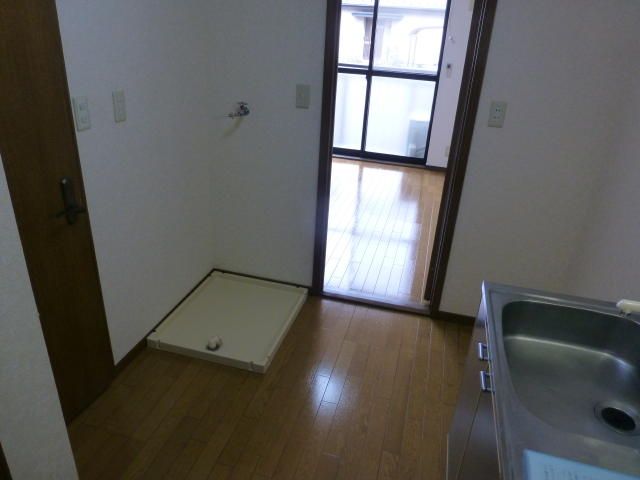 1K Apartment for Rent in Nagamachi, Sendai - Thumbnail 4