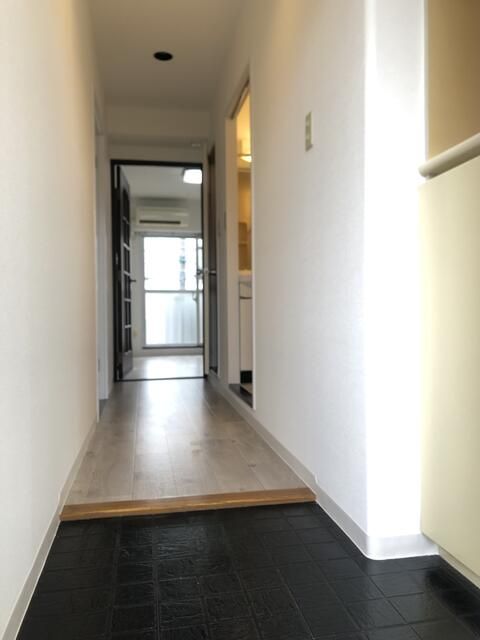 Angelheim Higashi-Nakano 2DK Apartment for Rent in Tokyo - Thumbnail 4