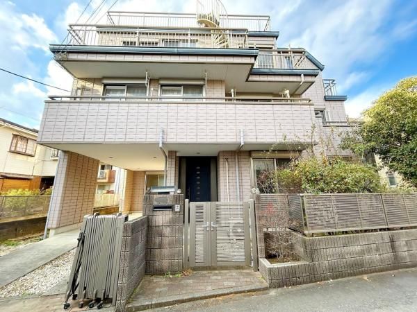4LDK+2SLDK House for Sale in Inagi City, Tokyo - Thumbnail 2