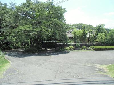 He shows off his skills at the restaurant and relaxes by working in the soil on his lakeside property: Villas, Real Estate, Properties for Sale, Hometown Information Center: Nationwide Country Living Property Data — Image 3, Kasama, Ibaraki