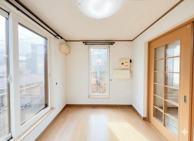 4LDK Detached House on Corner Lot in Otaru, Hokkaido - Thumbnail 4