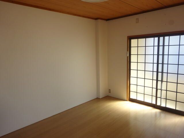 Shop/Office for Rent in Komatsu, Ishikawa - 1LDK, 58.41 sqm - Thumbnail 2