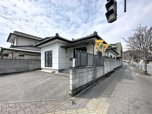Corner Lot 3LDK House for Sale in Sano, Tochigi - Thumbnail 3