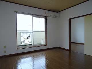 2LDK Apartment for Rent in Maebashi, Gunma - 48.85m² - Thumbnail 3