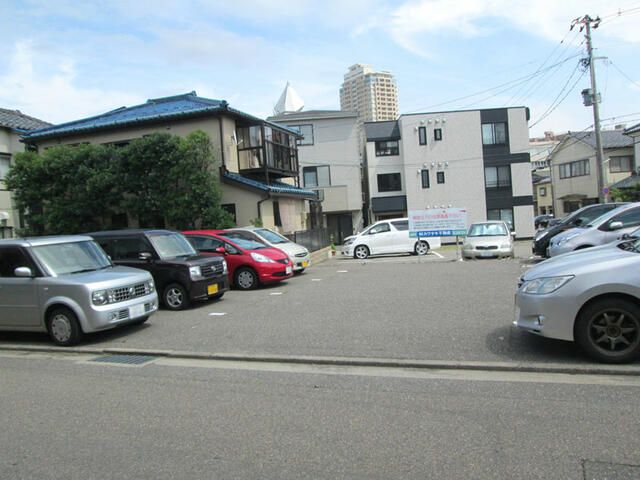 Parking Space for Rent in Niigata City - 14,300 Yen - Thumbnail 4