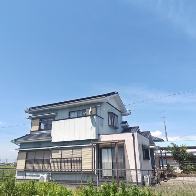 4LDK House for Sale in Iwata, Shizuoka with Large Land and Parking - Thumbnail 2