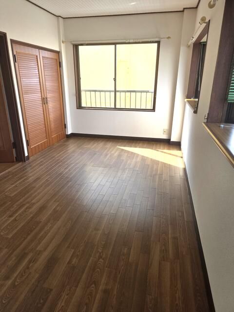 4LDK Maisonette Apartment for Rent near Higashi-Iwatsuki Station - Thumbnail 2