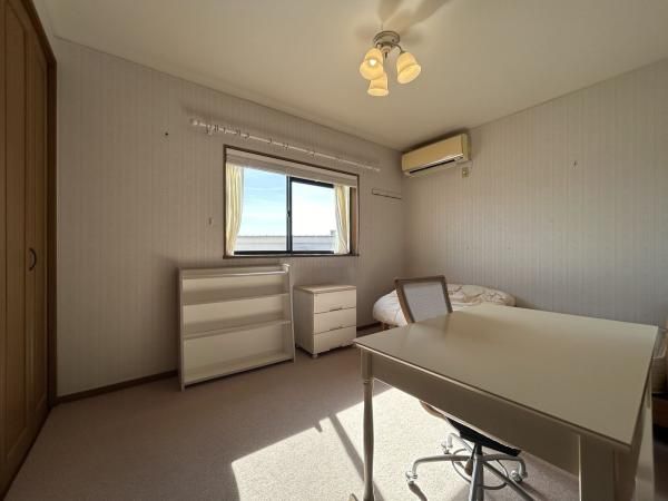 4LDK Detached House for Sale in Nishinomiya, Hyogo - Thumbnail 3