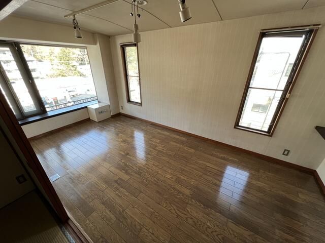 3SLDK Apartment for Rent in Odawara, Kanagawa - 120.25 sqm - Thumbnail 4
