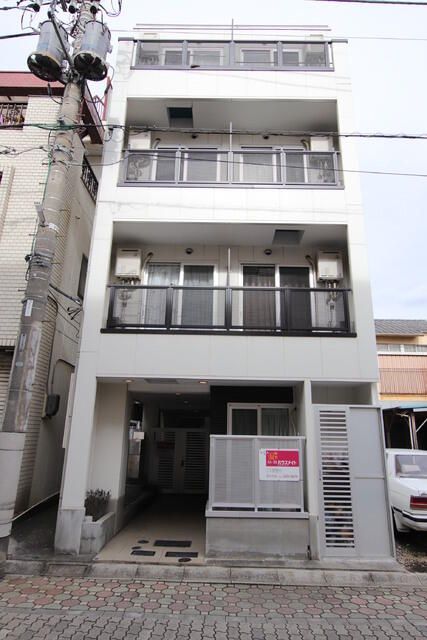 1K Apartment for Rent in Kunitachi, Tokyo - Near Yaho Station - Thumbnail 2