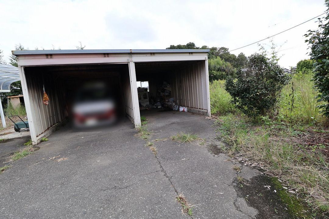 Large 5SLDK House on 2400sqm Land in Oyama, Tochigi - Thumbnail 2