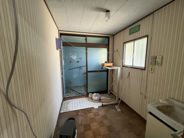 3DK Detached House for Sale in Moji Ward, Kitakyushu - Thumbnail 3