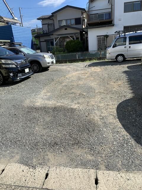 Affordable Parking Space for Rent in Isehara, Kanagawa - Thumbnail 4