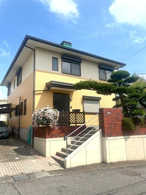 5SLDK House for Sale in Quiet Nagasaki Neighborhood with 2 Car Parking - Main Image