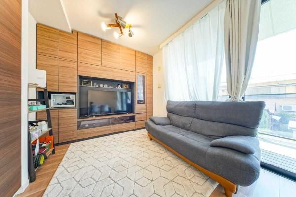 Modern 2LDK Apartment for Sale in Sumida, Tokyo - Thumbnail 2