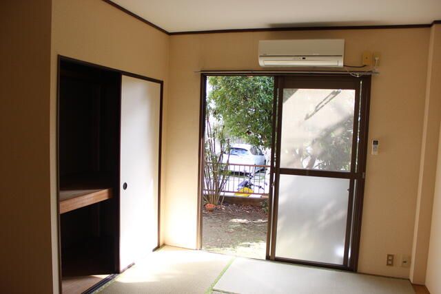 1K Apartment for Rent in Machida, Tokyo - Thumbnail 3