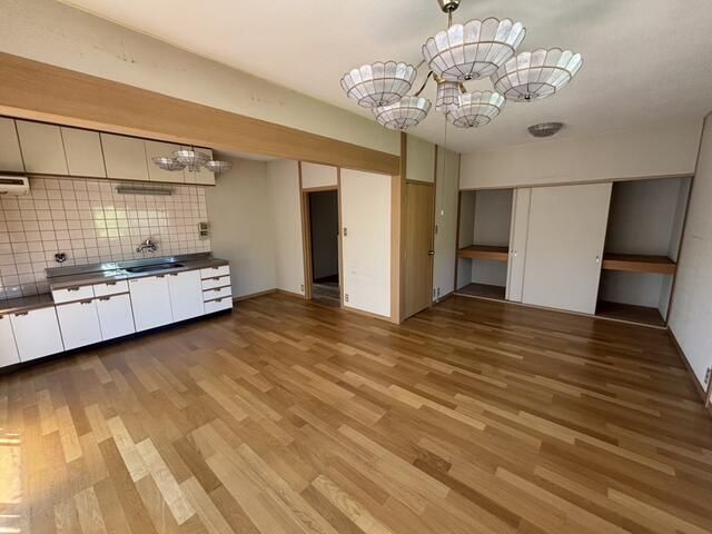 3LDK House for Sale in Kameoka, Kyoto with Garden and Garage - Image 22