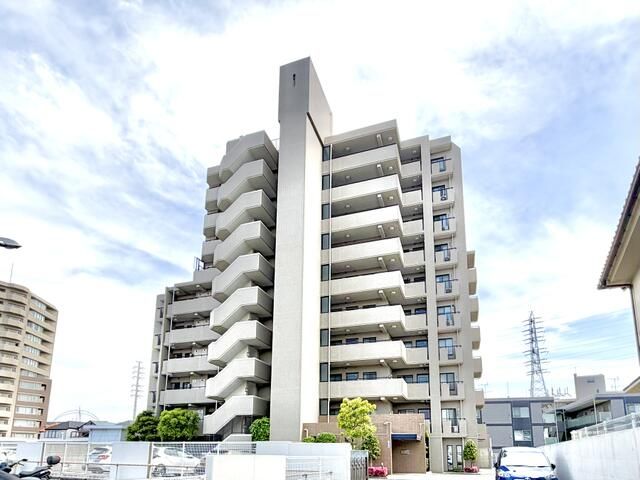 Renovated 2LDK Apartment in Funabashi Hills, Chiba - Thumbnail 2