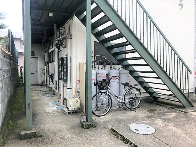 1K Apartment for Rent in Aizuwakamatsu, Fukushima - Thumbnail 3