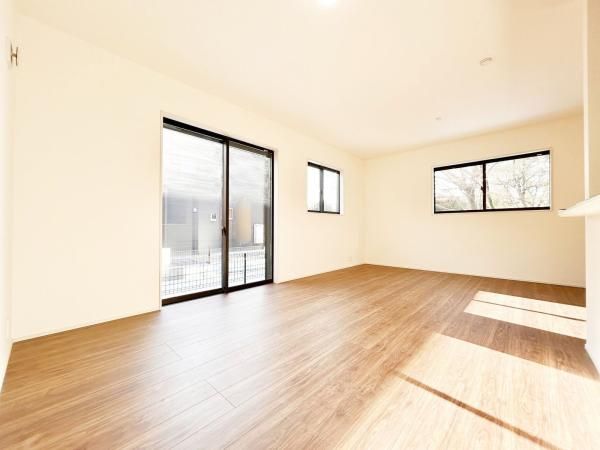 New 3LDK House in Hamura, Tokyo - 6 Min Walk to Ozaku Station - Thumbnail 4